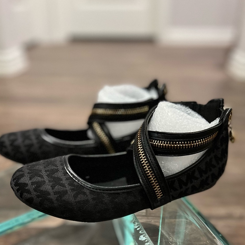 🪆 Michael Kors Ballet Wrap Around Sandal